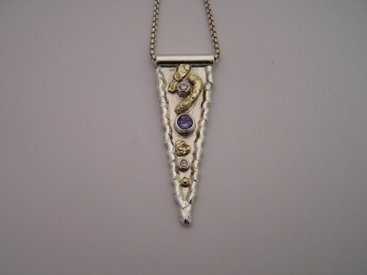 Silver & 18ct gold pendant with one Tanzanite and 2 Diamonds