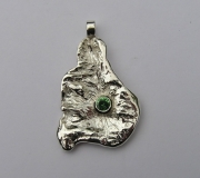 Silver pendant with Tsavorite